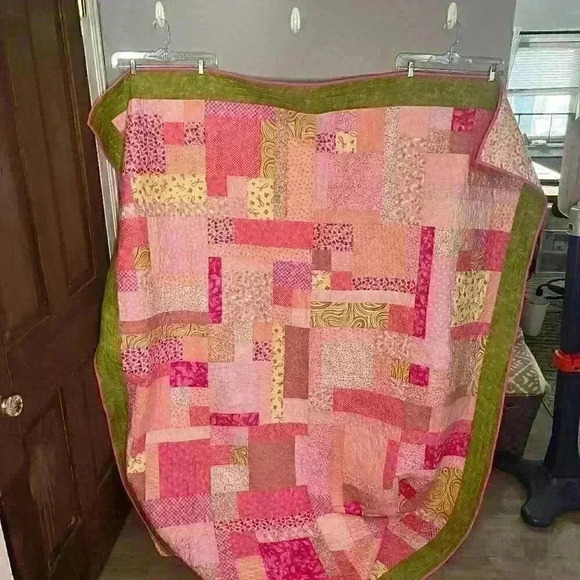 Breast Cancer Quilt handmade pink green - Picture 1 of 7